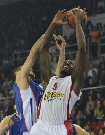 Anadolu Efes - Olympiakos