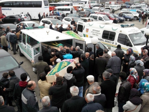 Trabzon'da Sobadan Zehirlenerek Ölen 3 Kişi Toprağa Verildi