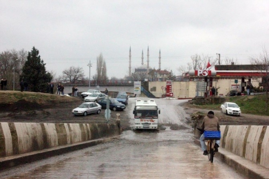 Edirne'de Nehirlerin Su Debisindeki Artış Sürüyor