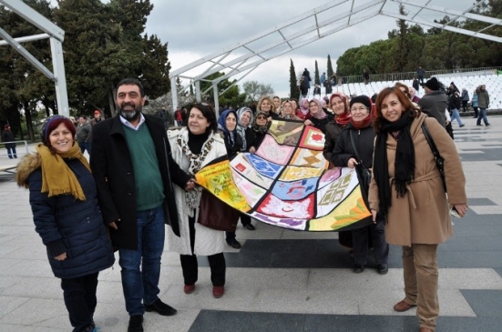 Kadınlar Şehitlere Anı Yorganı Yaptı