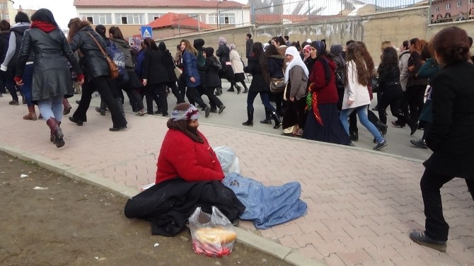 Hakkari'de Dilencilik Sorunu