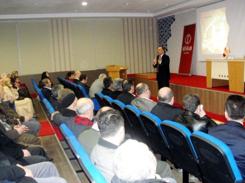 Kasapoğlu'dan “Aile İçi İletişim” Konferansı