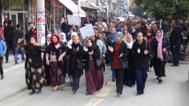 Halepçe Katliamı Kızıltepe'de Protesto Edildi