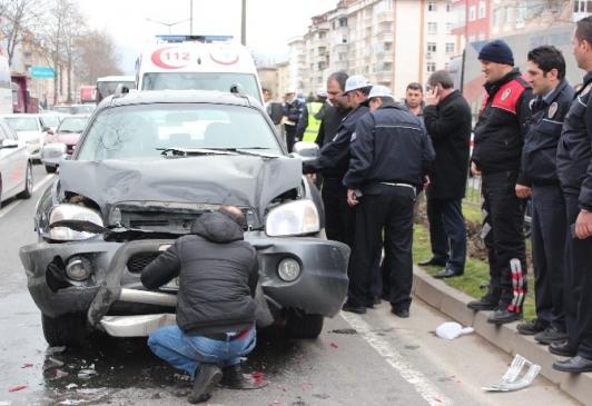 AK Parti Trabzon İl Başkanı Kaza Geçirdi