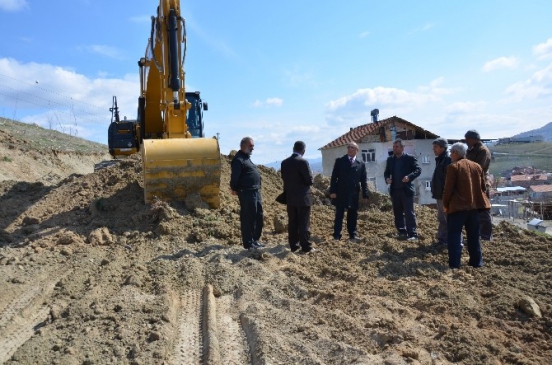 Battalgazi Belediyesi Yol Açma Çalışmalarını Sürdürüyor