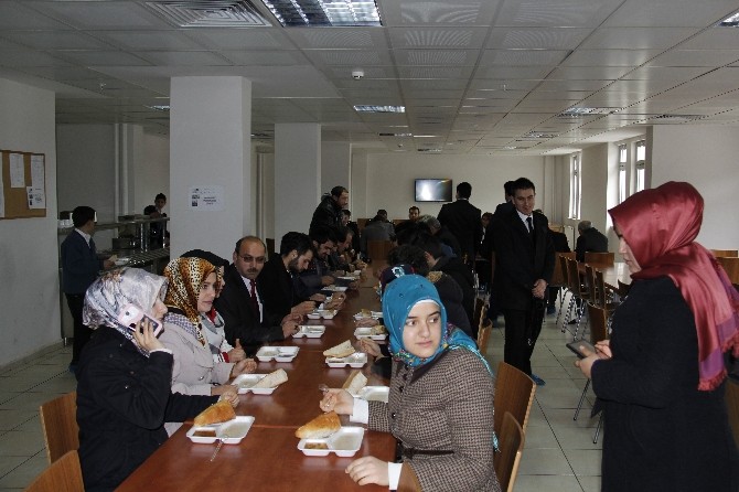 18 Mart Çanakkale Deniz Zaferi Ve Şehitler Günü Yapılan Programla Kutlandı