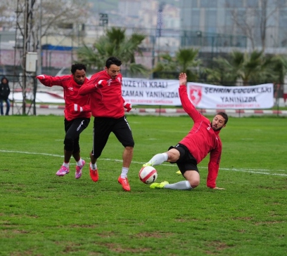 Samsunspor'da Karşıyaka Mesaisi