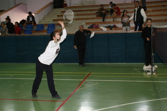 Badminton Altın Raketler Birinciliği