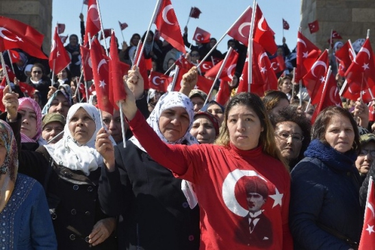 Zaferin 100. Yılında 1100 Kadın Çanakkale'de