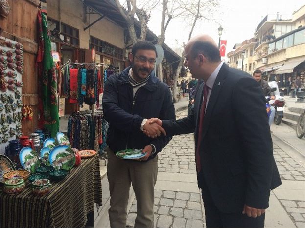 Vekil Adayı Gibi Çalışan Veli Kıyak'ı Hemşehrileri Bağrına Bastı