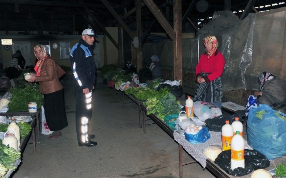 Trabzon Büyükşehir Zabıtası Denetimlerini Sürdürüyor