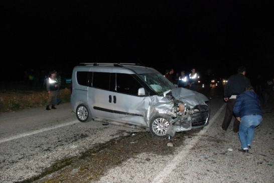 Bayındır'da Zincirleme Kaza 1 Ölü 6 Yaralı