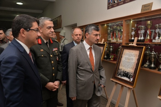 Fotoğraflarla Çanakkale Sergisi Açıldı