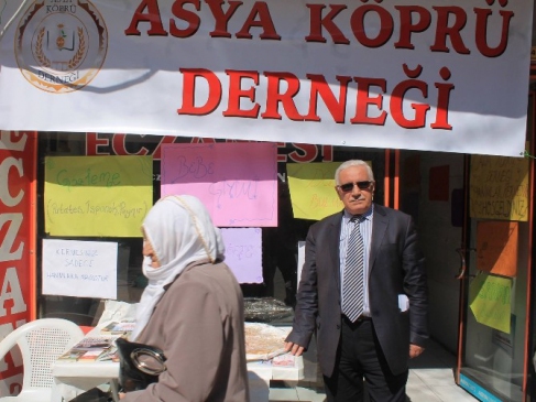 Öğrenciler Yararına Kermes