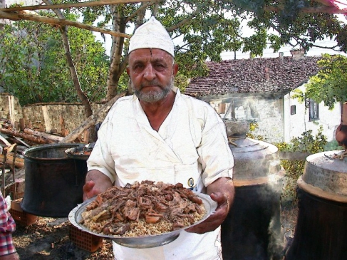 İskilip'te DÜğün Tarihlerini Dolma Ustaları Belirliyor