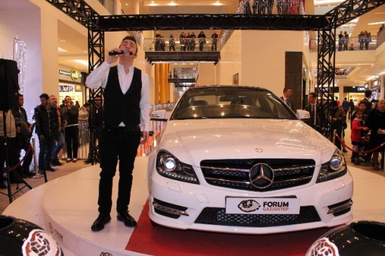 Forum Gaziantep Bir Şanslı Ziyaretçisine Mercedes Cla200 Style Hediye Etti