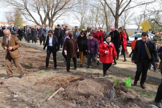 Aksaray'da 130 Fidan Toprakla Buluşturuldu