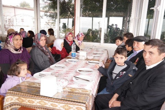 Gazi Ve Şehit Ailelerine Kahvaltı