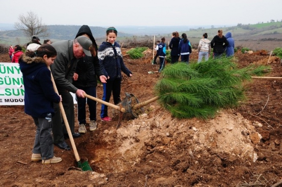 Öğrencilerden 100. Yıl Anısına Hatıra Ormanı