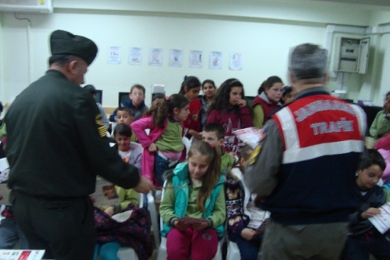 Jandarma'dan Öğrencilere Trafik Dersi