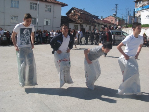 Niksar Ticaret Meslek Lisesi'nde Nevruz Coşkusu