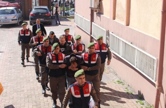 Yaşlı Kadının 4 Bin Lirasını Çalan Maskeli Hırsız Yakalandı