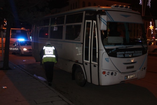 Erzurum'da Üniversite Öğrencisi Kız Otobüsün Altında Can Verdi