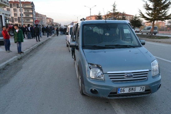 Hafif Ticari Aracın Çarptığı Çocuk Yaralandı