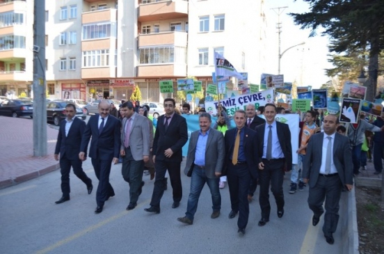 Bor'da Temiz Çevre Yeşil Bor Yürüyüşü