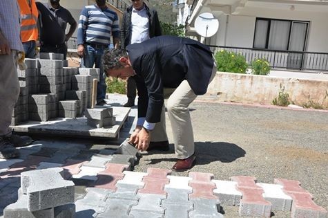 Başkan Gençer Yol Çalışmalarını Denetliyor