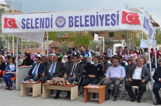 Selendi İmam Hatip'den Kutlu Doğum Etkinliği