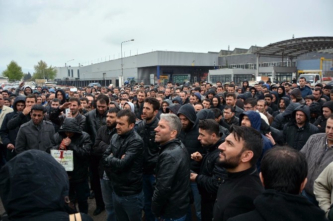 Renault İşçileri Kendi Sendikalarından Şikayetçi