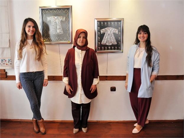 Hamamönü Sanat Galerisi'nde Tel Kırma Eserler