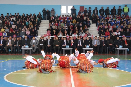 Yahyalı'da Geleneksel Çocuk Oyunları Şenliği Düzenlendi