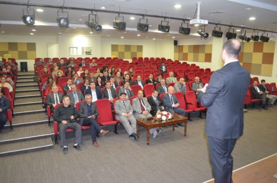 Kula'da 'liderlik Başarı Ve Motivasyon' Konferansı