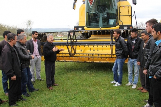 Elazığ'da Biçerdöver Operatörlerine Uygulamalı Eğitim