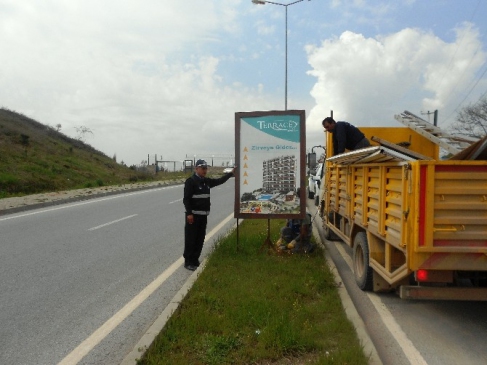 İzinsiz Tabelalar Kaldırılıyor