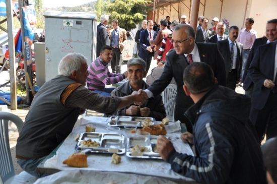 Kayda Gökköy'de Hayır Yemeğine Katıldı