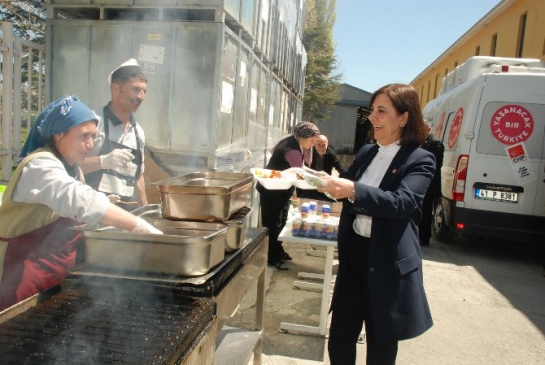 CHP Milletvekilleri Fabrika Çalışanlarının Sorunlarını Dinledi