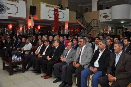 "21. Yüzyılda Peygamberi Anlamak" Konferansı Dilovası'nda Yapıldı