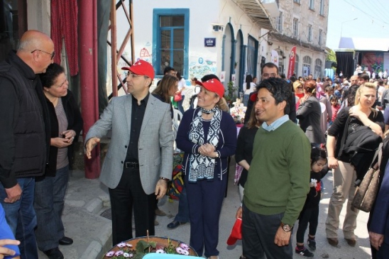 İzmir Valisi Mustafa Toprak Urla Esnafıyla Bir Araya Geldi