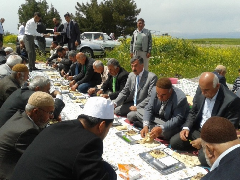 Kırmacık Köyü Sakinleri Şükür Duasına Çıktı