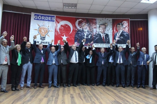 AK Parti'den Gördes'te Coşkulu Aday Tanıtımı