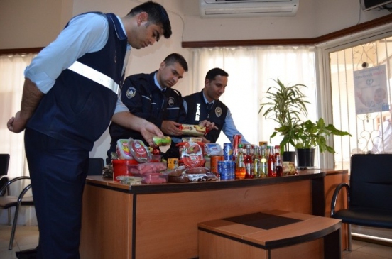 Vatandaş İhbar Etti Zabıta Denetledi