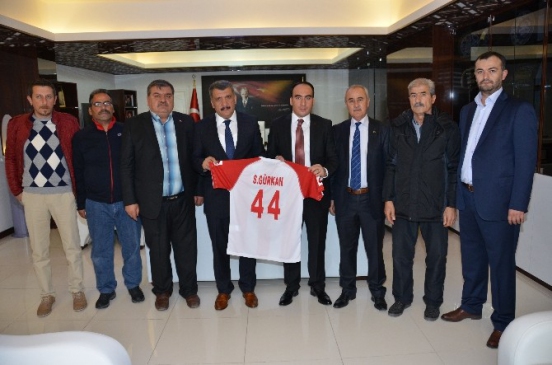 Battalgazi Belediyespor U-19 Takımı Kahramanmaraş'a Gitti