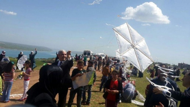 Kahta'da Uçurtma Şenliği Düzenlendi