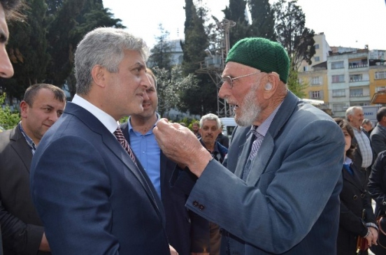 AK Parti Trabzon Milletvekili Adayı Dr. Adnan Günnar Seçim Çalışmalarını Mola Vermeden Sürdürüyor