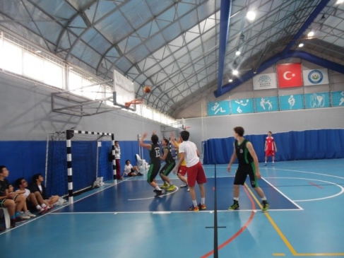 Nilüfer Spor Şenlikleri'nde Basketbol Heyecanı