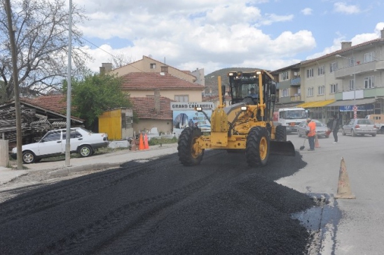 Bozüyük'te Yol Ve Kaldırım Çalışmaları