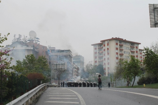 Beşiktaş'ta Polis Müdahalesi Başladı